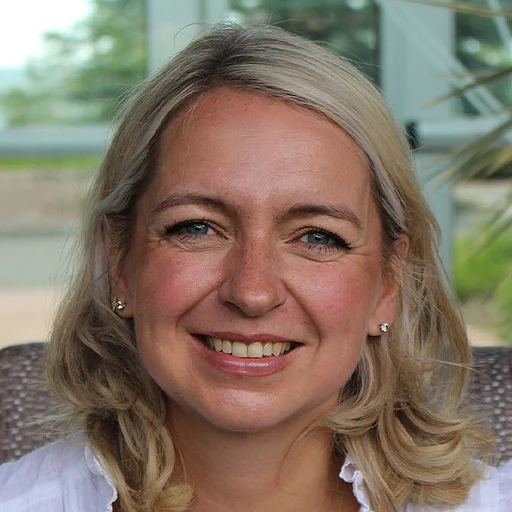 Photo of Emma Reynolds